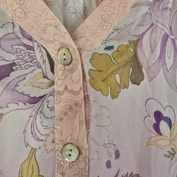 Hale Bob 100% Silk 3/4 Sleeve Floral Blouse Crochet Details Semi Sheer Keyhole - Picture 3 of 14